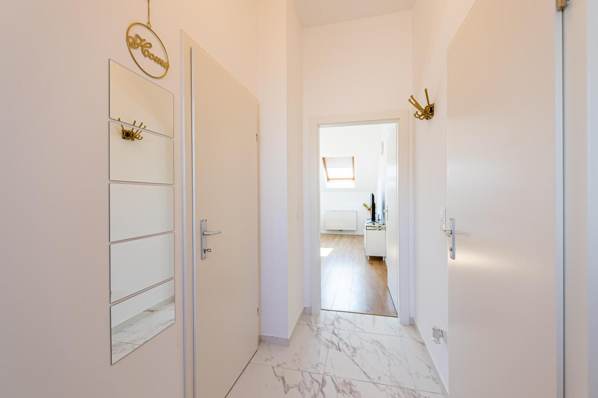 Apartment With Balcony Near Augarten Вена Экстерьер фото
