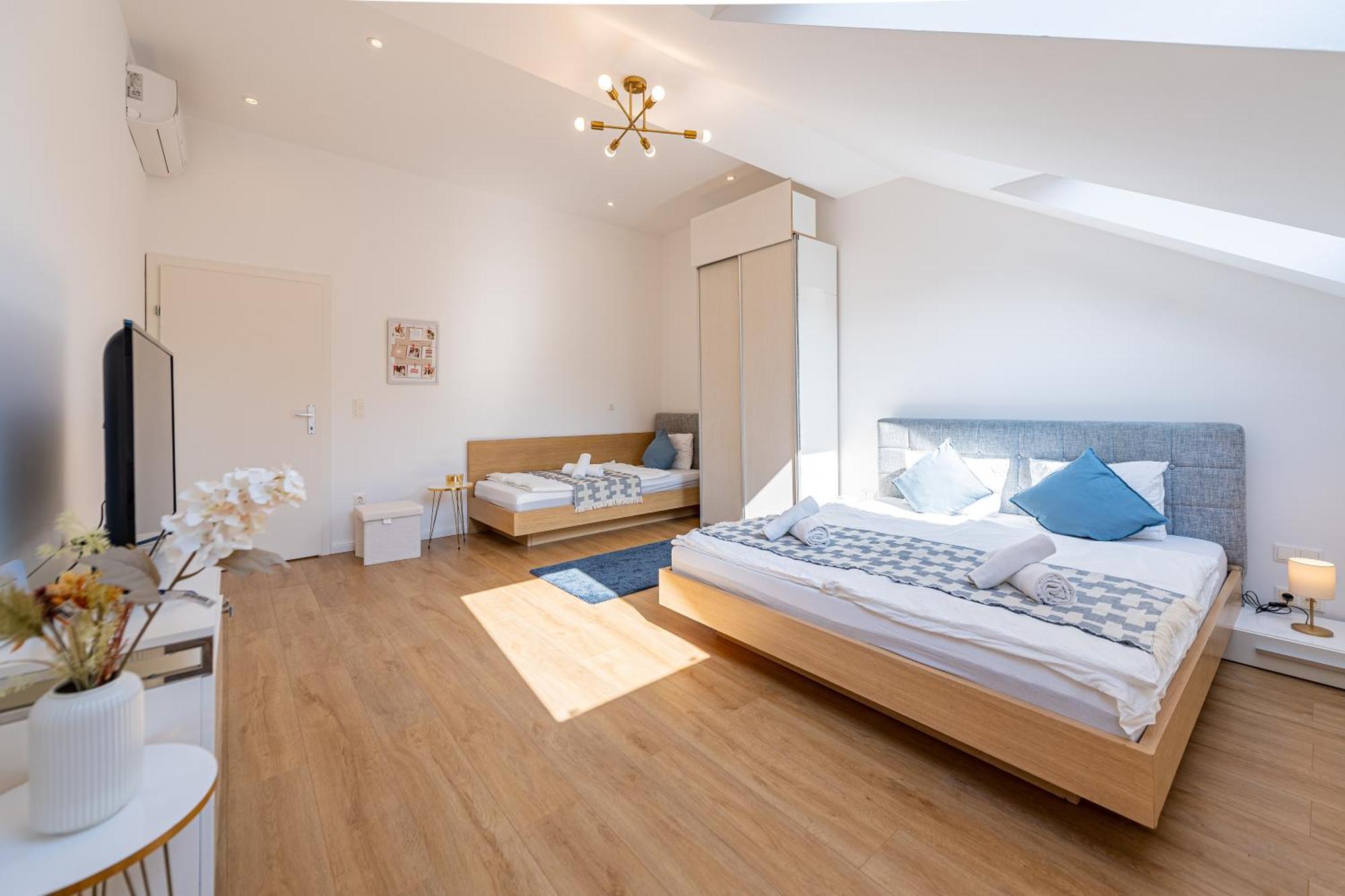 Apartment With Balcony Near Augarten Вена Экстерьер фото